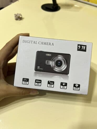 фотоаппарат зенит цена продать: Rəqəmsal fotoaparat – kompakt ağ korpus Xüsusiyyətlər: - 4K Mega — 8