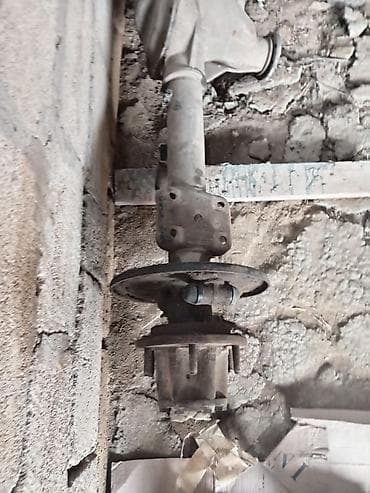 ford transit aksesuar: Ford transit mostu, sadəcə çilokunda çat var, palos və redaktoru — 3