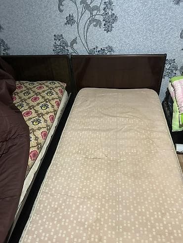 matraslar: Tək nəfərlik çarpayı və döşək dəsti 2 denedi. Biri 50 manaya - Ölçü — 2