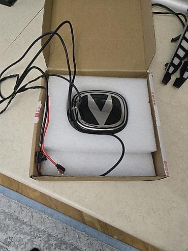 Məhsul: Avtomobil üçün aksesuarlar dəsti. Uni--Z ücün işıglı logo -120