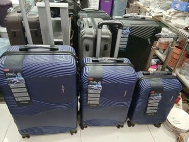 Maskalar, eynəklər: Sərt korpuslu səyahət çamadanları və kosmetik çantalar dəsti - — 8