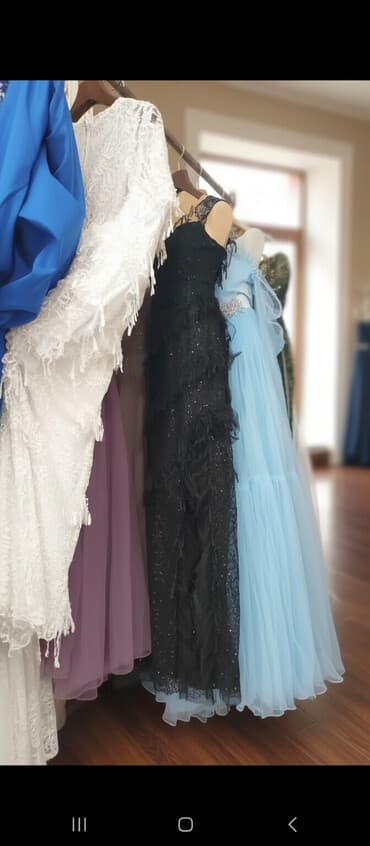 toy ucun tulumlar: Zərif ziyafət/libas - Rənglər: ağ və qara (şəkildə göstərilib “Satılır — 1