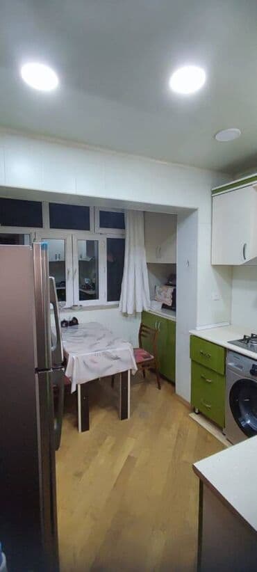 7 mikrorayon: Bakı, 3 otaqlı, Köhnə tikili, 80 kv. m — 5