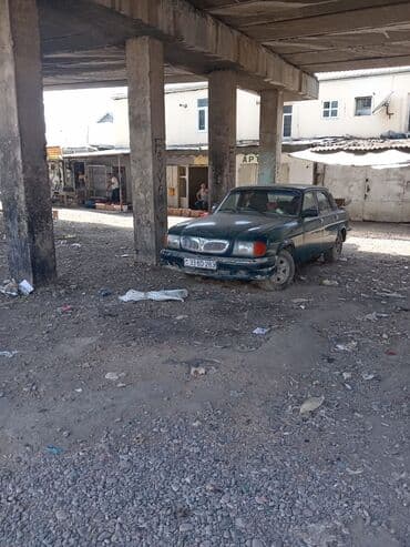 газ 24 волга купить: GAZ Volga sedan – mavi rəng, 4 qapılı, arxaötürücülü. Xüsusiyyətlər — 5