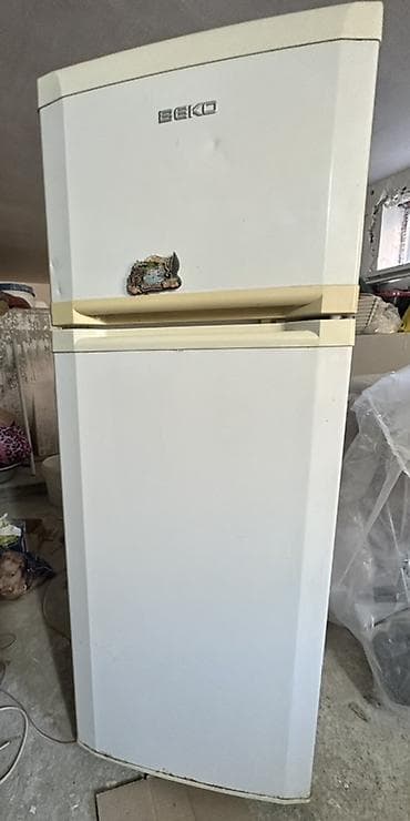 2 qapılı Beko Soyuducu Satılır, rəng - Ağ