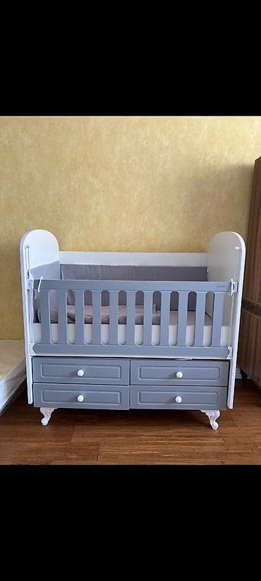 Oğlan və qız üçün, Dördbucaq, Beşik, Dəst ilə, Matras ilə, Yellənmə mexanizmsiz — 5
