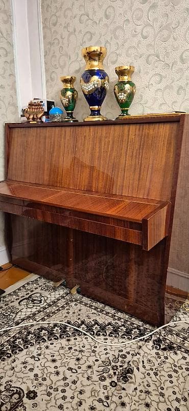 dollar: Akustik upright piano – “Украина” (sovet istehsalı) - Korpus: parlaq — 3