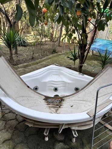 купить окно пластиковое бу: Künc tipli hidromassajlı vanna - Forma: üçbucaq/künc yerləşdirmə üçün — 1