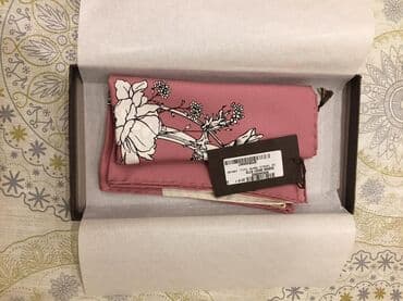 qadınlar üçün kaşemir şarflar: GUCCI ipək şərf - Model: Çiçəkli illustrasiyalı ipək şərf (etiket — 6