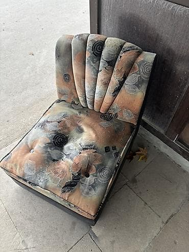 Vintage təkli və ikili salon kreslosu dəsti - Üslub: Retro/vintage lalafo.az -da Vintage təkli və ikili salon kreslosu dəsti - Üslub: Retro/vintage