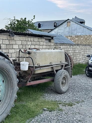 su ceken mator: 2 si bir yerde idayl vezyitde satlırMavi rəngli təkərli traktor və — 5