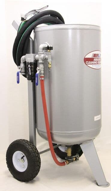 Qumlama aparatı – daşınan tip, təzyiqli sistem Məhsul təsviri: - lalafo.az -da Qumlama aparatı – daşınan tip, təzyiqli sistem Məhsul təsviri: -