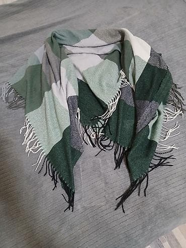 Очень большой и очень теплый,мягкий,1.50 см lalafo.az -da Очень большой и очень теплый,мягкий,1.50 см