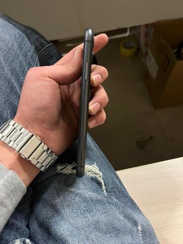 iphone 11 qiymeti ikinci el: IPhone 11, 128 GB, Qara, Simsiz şarj — 7