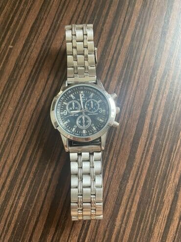 Qol saatı, rəng - Gümüşü