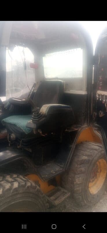 qoşqu lapetlər: Sürüşdürmə yükləyicisi (skid-steer loader) - Rəng: sarı/qara korpus - — 3