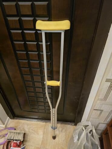 Tibbi avadanlıq: Alüminium qoltuqağacı - əsa təcili satılır. Qiyməti 15 azn. Yeni — 1