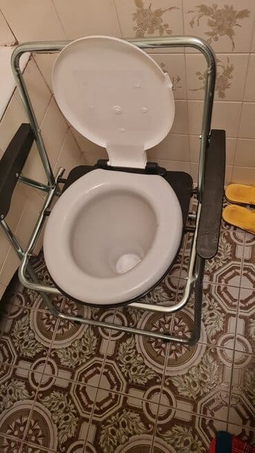 унитаз для инвалидов переносной: Portativ tualet stulu – yaşlılar, hərəkət məhdudiyyətli şəxslər və — 2