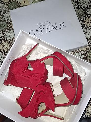 Catwalk qadın sandaleti 38 razmer unvan Gəncə Yenidir - Model lalafo.az -da Catwalk qadın sandaleti 38 razmer unvan Gəncə Yenidir - Model