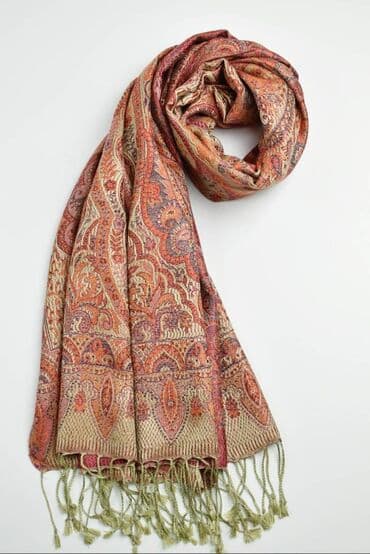 шарфы и палантины из пашмины: Paşmina şarf Hindistandan hədiyyə olaraq alınmışdı. Ehtiyac olmadığı — 2