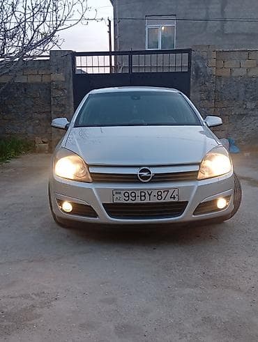 Opel Astra: 1.4 l | 2005 il 298200 km Hetçbek