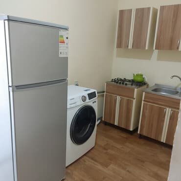 Kirayə ev.1 otaqlı, mətbəxli mənzil butun kamunallar bizlikdir. Ünvan