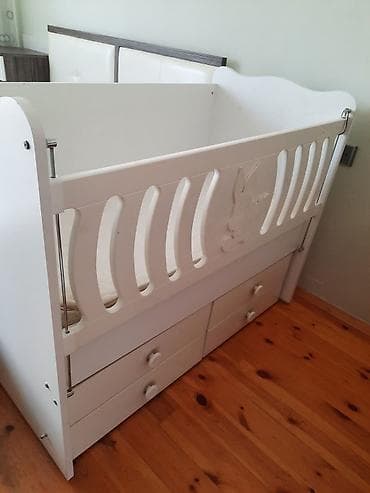 usag beşikleri: Oğlan və qız üçün, İşlənmiş, Dördbucaq, Beşik, Dəstsiz, Matras ilə, Yellənmə mexanizm ilə — 1