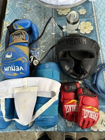 Boks və MMA üçün tam dəst - Boks əlcəkləri: Venum markalı, 10 oz