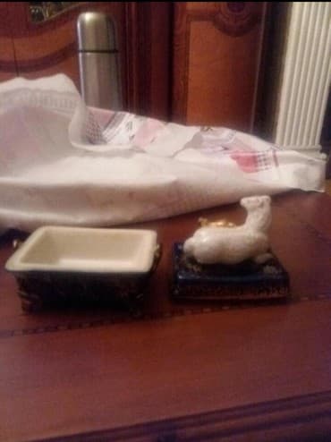 farfor fiqurlar: 1955ci ilin farfor mücrüsü.Dulevo — 2