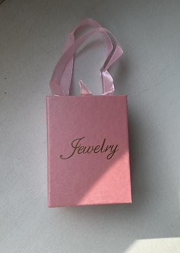 gumus sa prevodom: Qar dənəsi dizaynlı komplekt — 2