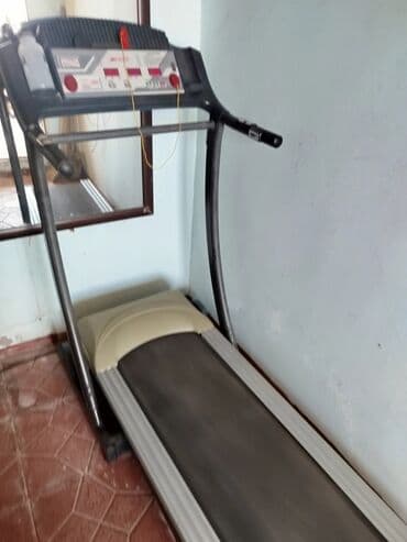 Maskalar, eynəklər: Elektrik qaçış üçün trenajor (treadmill) - Elektrikli modellərdən; — 2