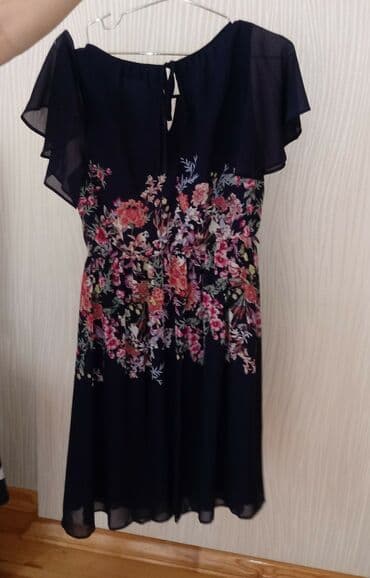 İstəyən vatsapa yazsın