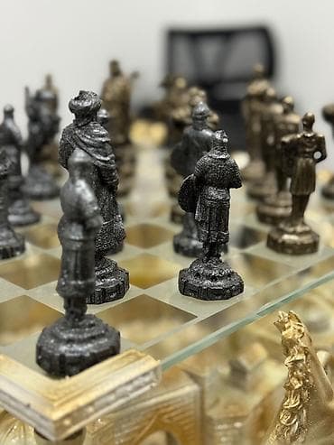 Şahmatlar: Eksklüziv dekorativ şahmat dəsti - Tema: Orta əsr qalaları və at — 8