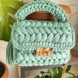 сумка из бусин своими руками: Çantalar toxunma — 4