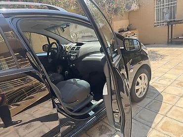 afdamabiler: Chevrolet Spark LT hatchback - Korpus: 5 qapılı kompakt hatchback — 8