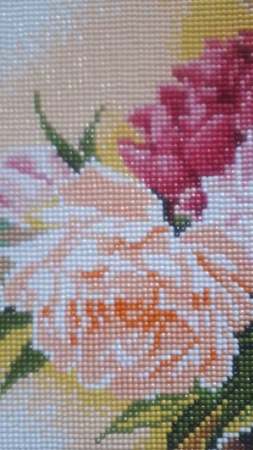 продам картины: Готовая алмазная мозаика ПИОНЫ. Нужно лишь вставить в рамку. Стразы — 4