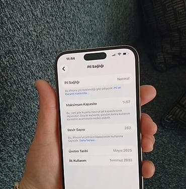 apple keyboard: IPhone 16 Pro Max, 256 GB, Qızılı, Face ID — 5