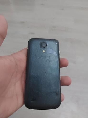 mini android: Samsung I9190 Galaxy S4 Mini, 16 GB, rəng - Qara, Sensor — 1