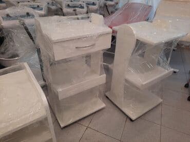 Daşıyıcı tibbi estetik kuşetkaların yanına portativ aparatları qoymaq