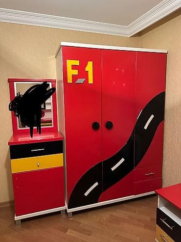 usag beşiyi: Uşaq otağı üçün “Race/F1” temalı mebel dəsti Komplekt tərkibi: - — 2