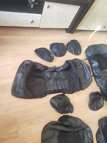 man sat: Avtomobil oturacaq üzlükləri dəsti - Rəng: qara (kombinə material – — 3