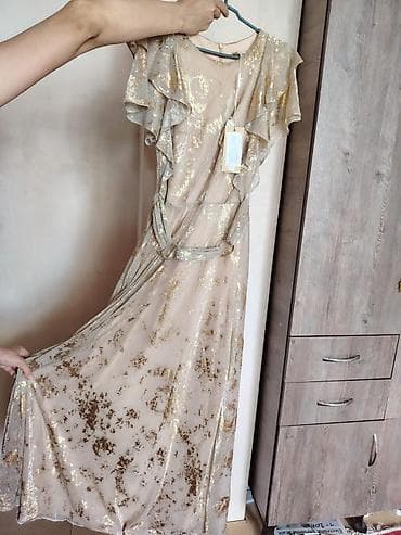 veçer donları: 42 olcu xlady den 165 manata alınıb, 45 manata satilir . Zərif — 3