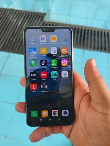 mi airdots: Xiaomi Mi 8 Lite, 64 GB, rəng - Qara, 
 Qırıq — 1