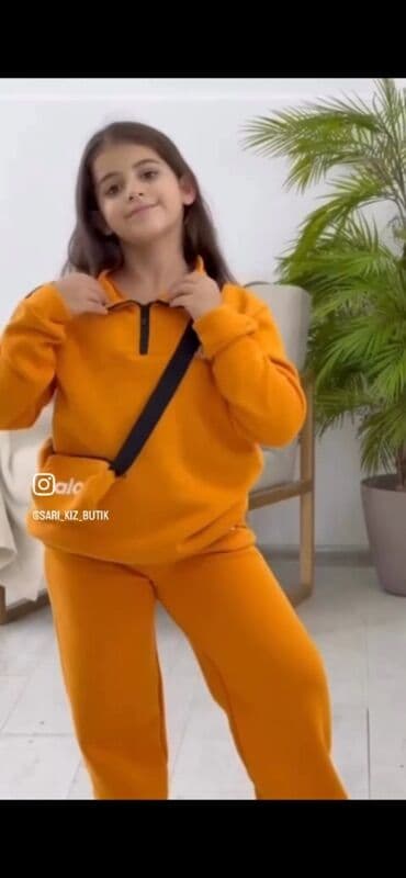 son zeng yubkalari: Uşaq üçün iki hissəli idman dəsti - Üst geyim: yarım-fermuarlı, dik — 5