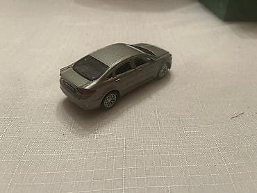 baqaji: Metall miniatür avtomobil modeli – sedan tipli, gümüşü rəngdə — 4