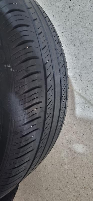 traktor teker: Şin Hankook 245 / 45 / R 19 — 2