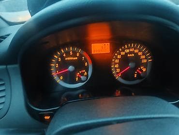 accent disk: Kia Rio: 1.4 l | 2005 il Hetçbek — 1