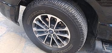 Ford: Ford Expedition, qara rəng, tam ölçülü 7/8 nəfərlik SUV. Əsas — 10