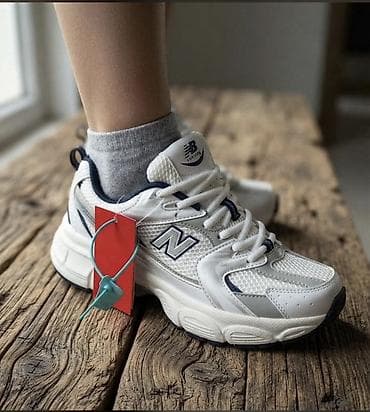 New Balance kişi/qadın idman ayaqqabısı - Model: Yastı reliyefli