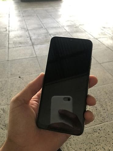 printer satilir: Ekranı xarabdı düyməni basanda titrəyib açılır ama görüntü yoxdu suya — 2